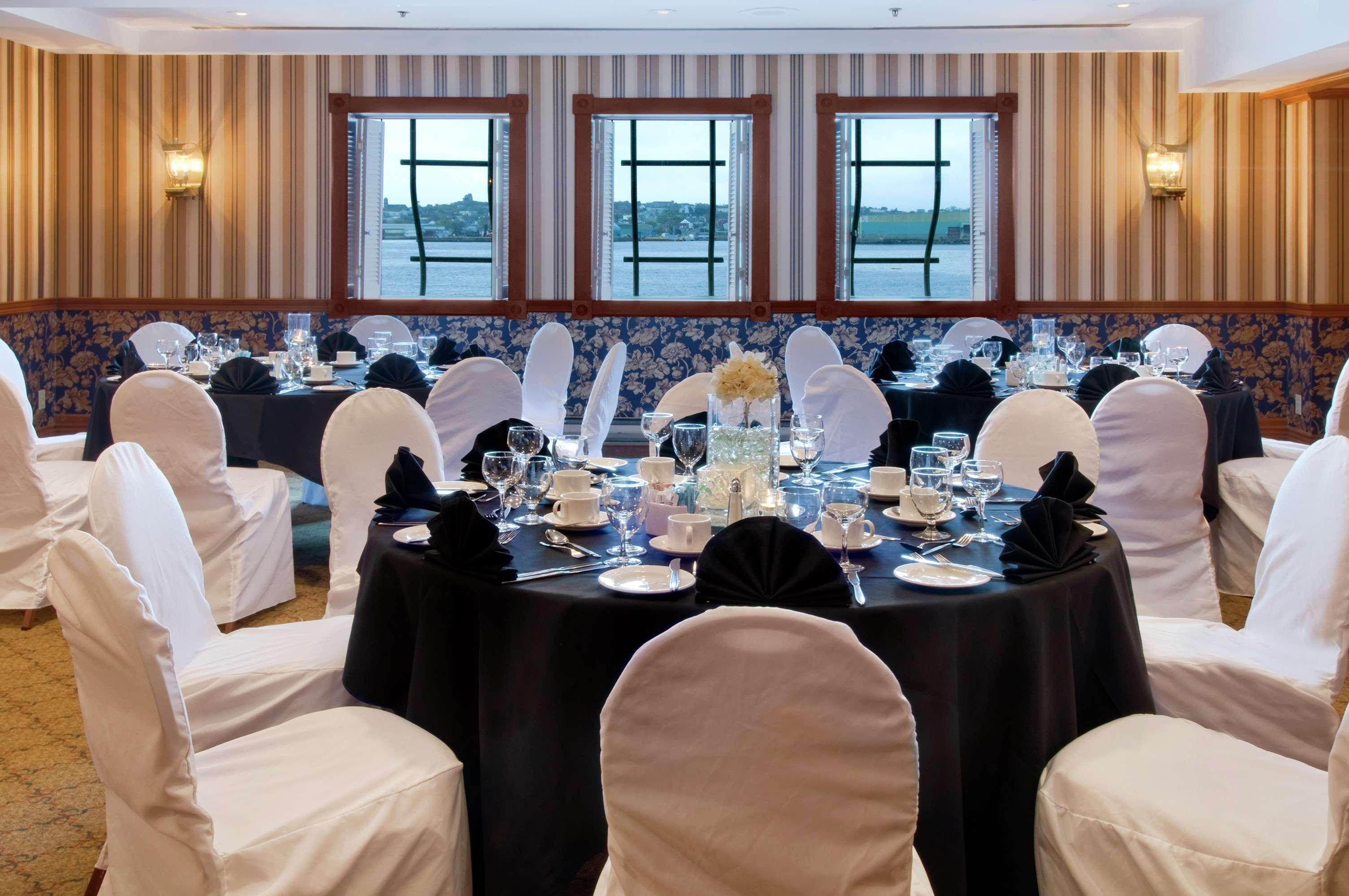 Hilton Saint John Hotell Restaurang bild
